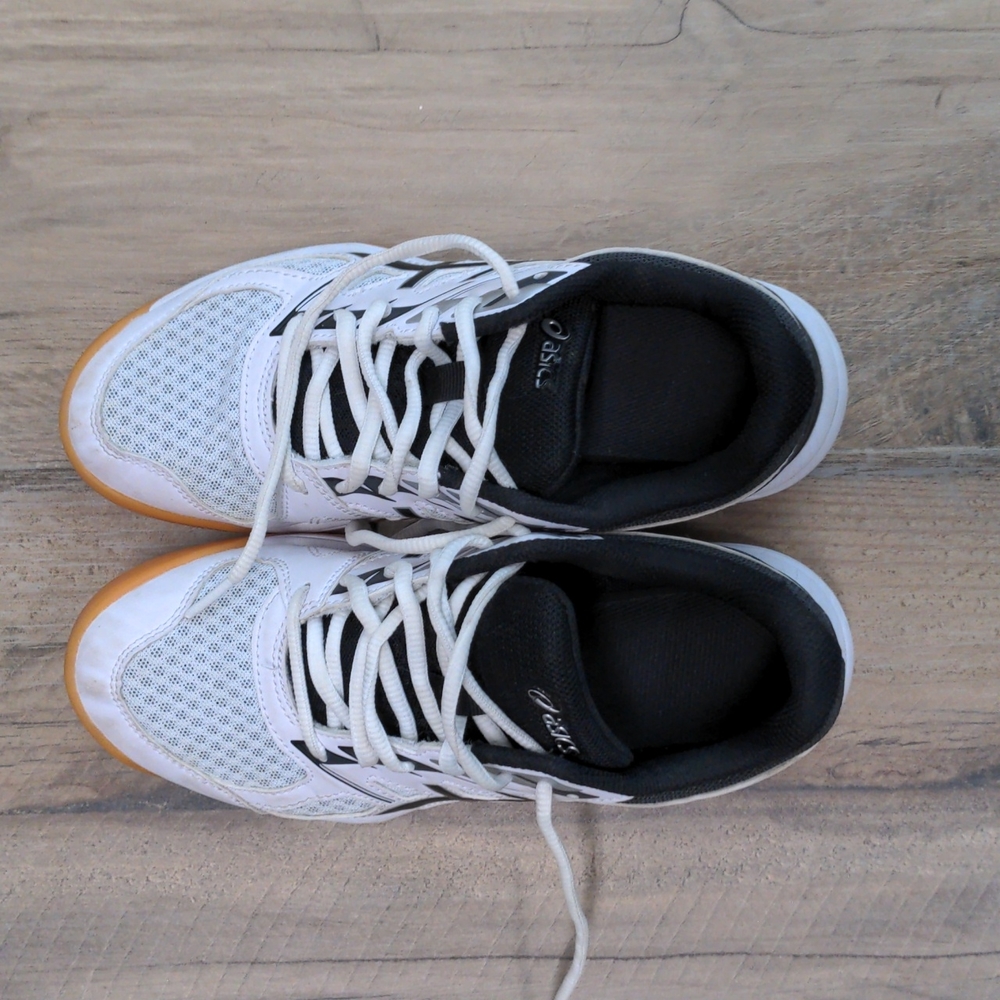 Asics Upcourt 4 Volleyball shoes